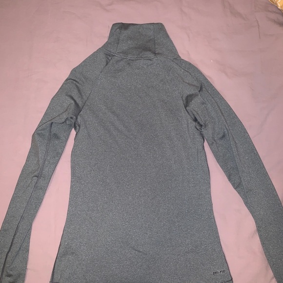 Nike Dri-Fit Sweatshirt M - Picture 5 of 6